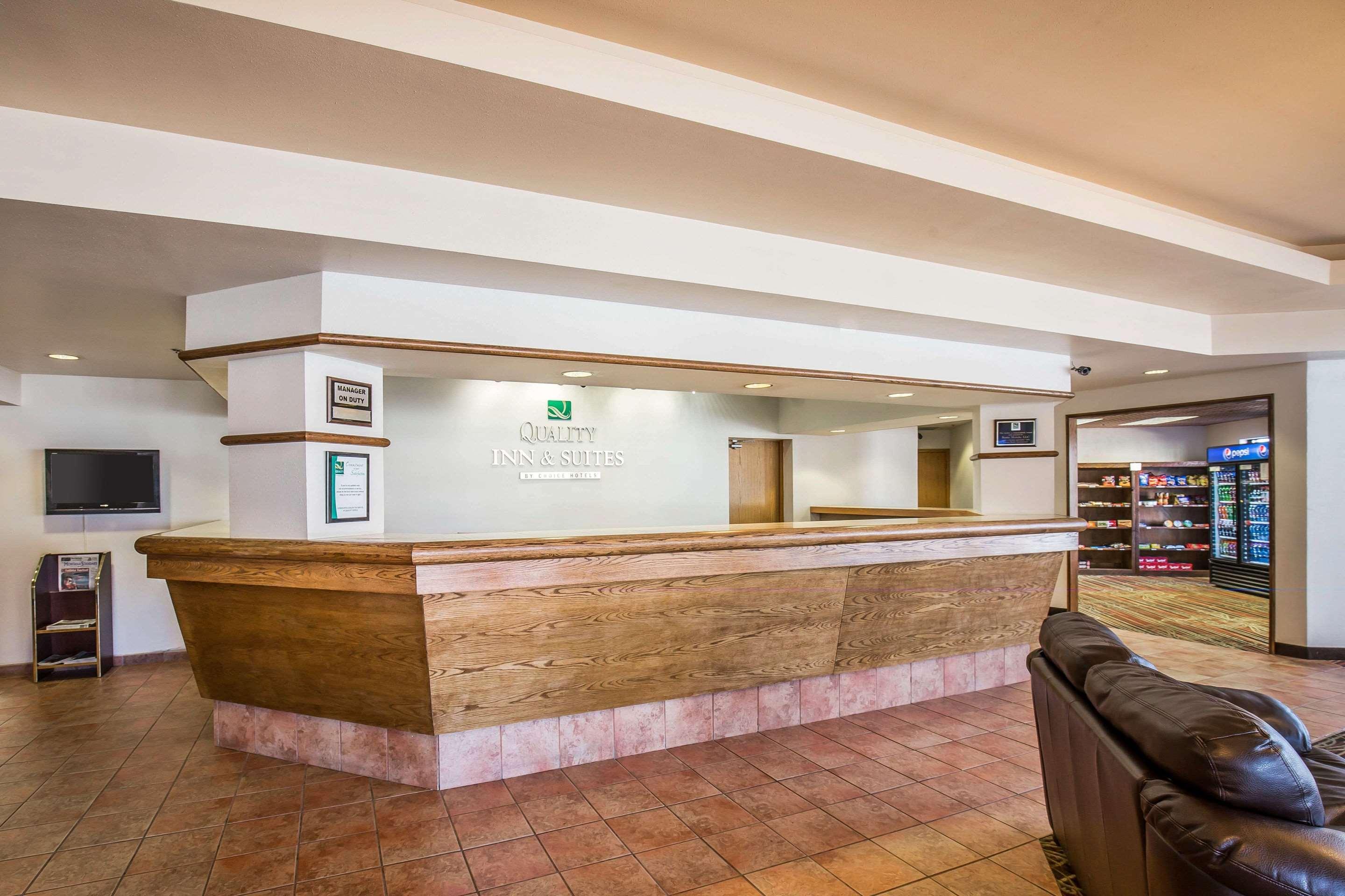 Hotel Ramada By Wyndham Butte Zewnętrze zdjęcie